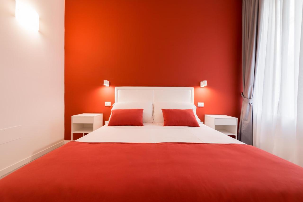 Napoliving Gasthuis 2*
