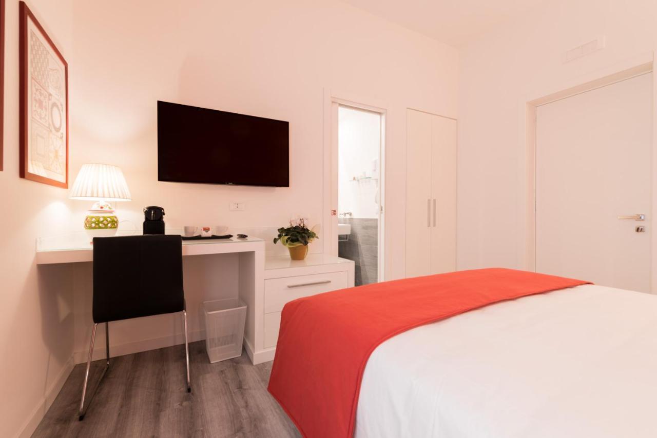 Napoliving Gasthuis 2*
